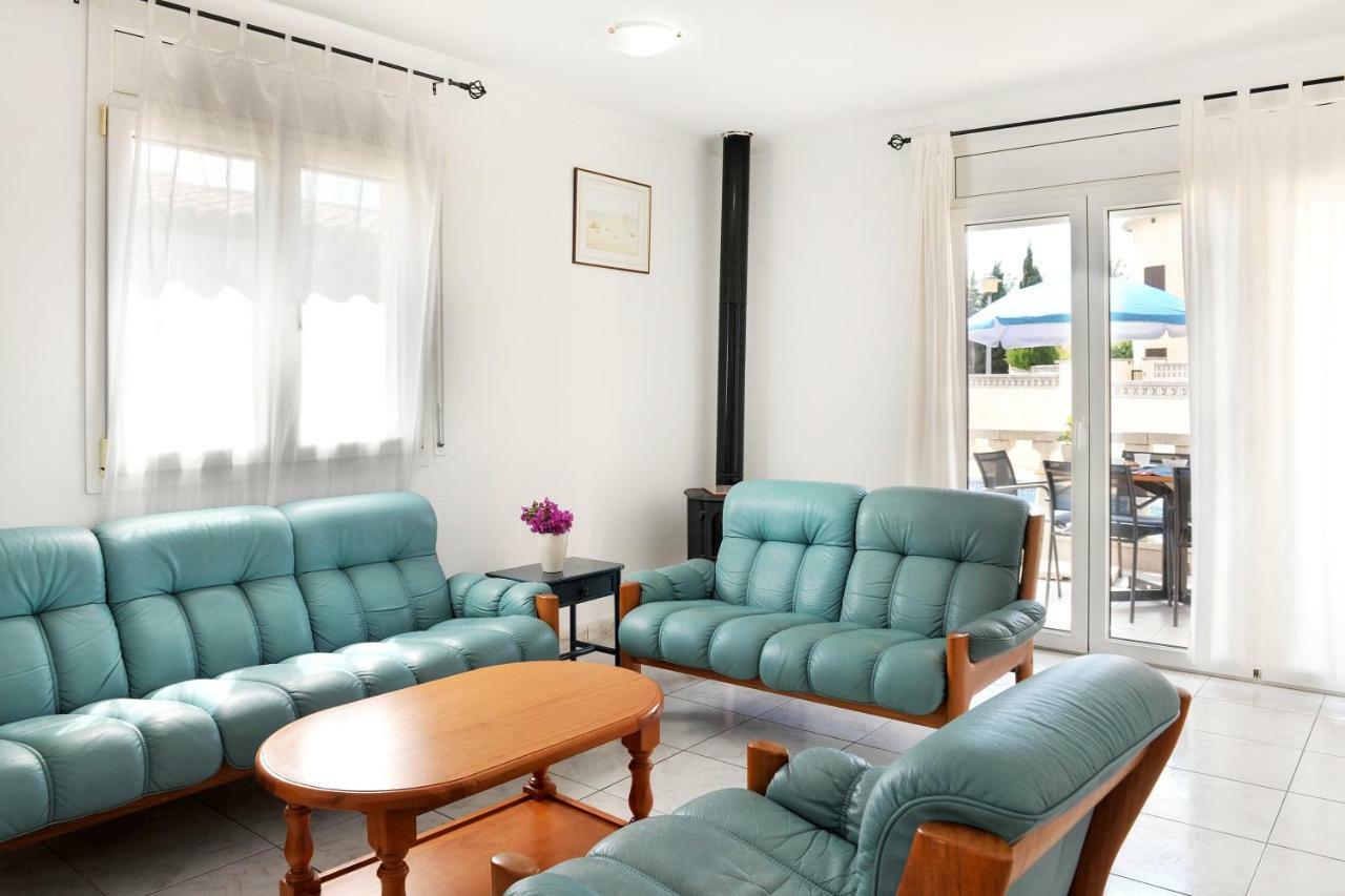 Guti Villa L' Escala Dış mekan fotoğraf